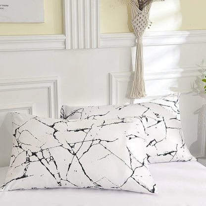 Black and White Bedding Set for Double Bed