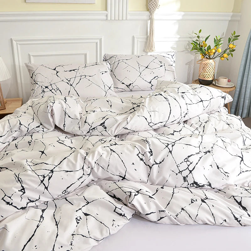 Black and White Bedding Set for Double Bed