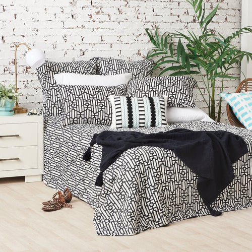 Cotton Gauze Geometric Quilt – Hand-Printed, Art Deco Style, Reversible